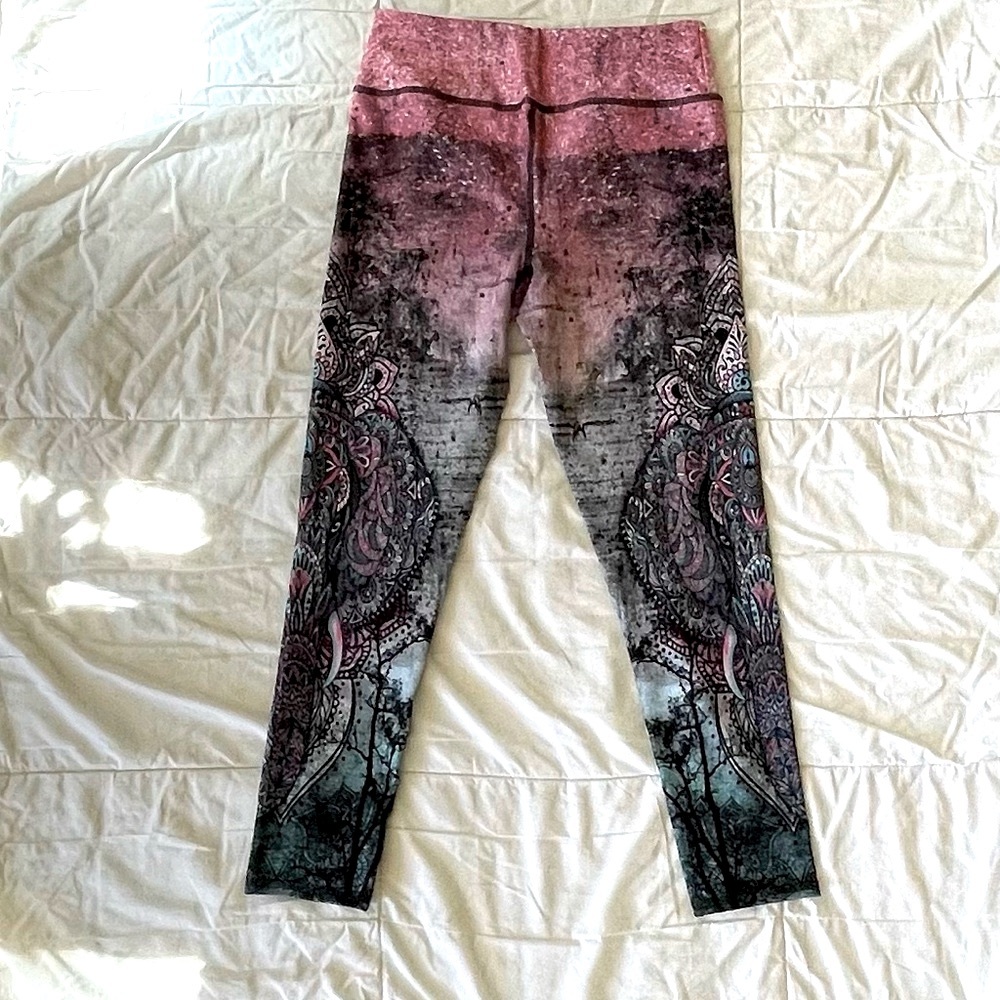 NWOT Evolution and Creation Workout Pants